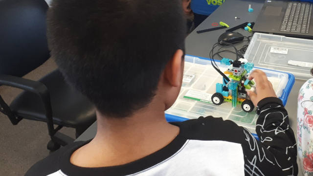 FOTO: Rosario busca masificar los talleres de robótica para niños