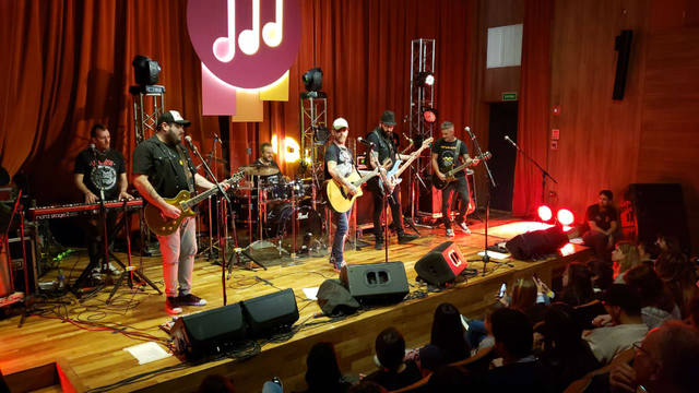 La Beriso hizo vibrar a puro rock a Casa Naranja