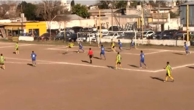 Video: espectacular gol de chilena en la Liga Cordobesa
