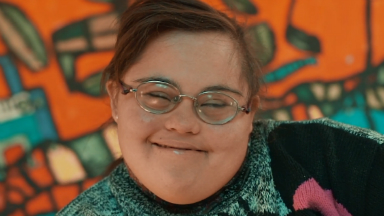 Apadim fue premiada por un video que muestra su labor