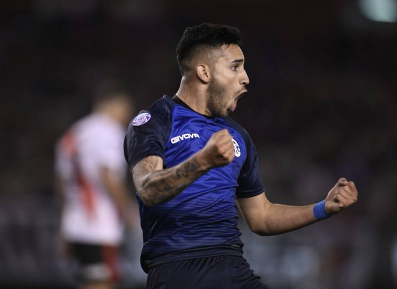 Resultado de imagen para TALLERES VA POR UNA NUEVA VICTORIA FRENTE AL TIBURON
