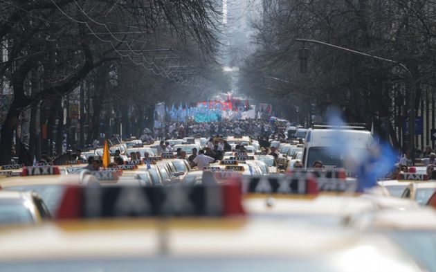 Caos de tránsito por marchas en Córdoba