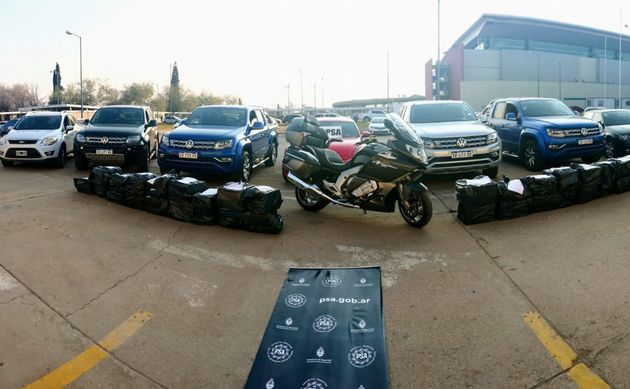 Joyas, dinero y relojes, algunos de los objetos secuestrados. 