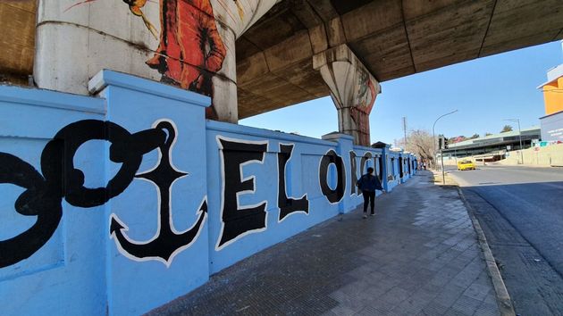 Hinchas de Belgrano pintaron el mural más largo de Argentina