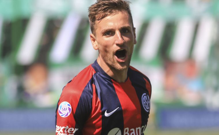 San Lorenzo superó a Banfield y se recuperó de dos caídas seguidas