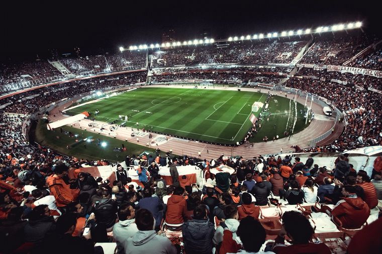 El Monumental, colmado.