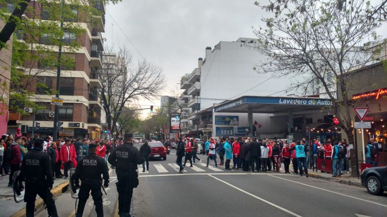 El hincha falleció mientras iba al estadio (Foto ilustrativa)