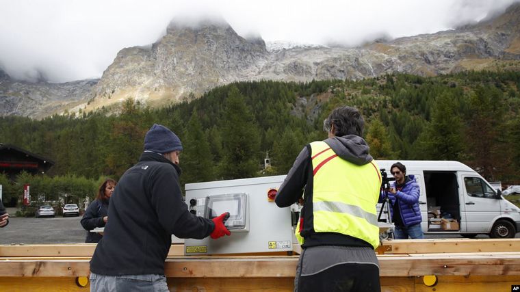 El glaciar alpino Planpincieux está a punto de derrumbarse.
