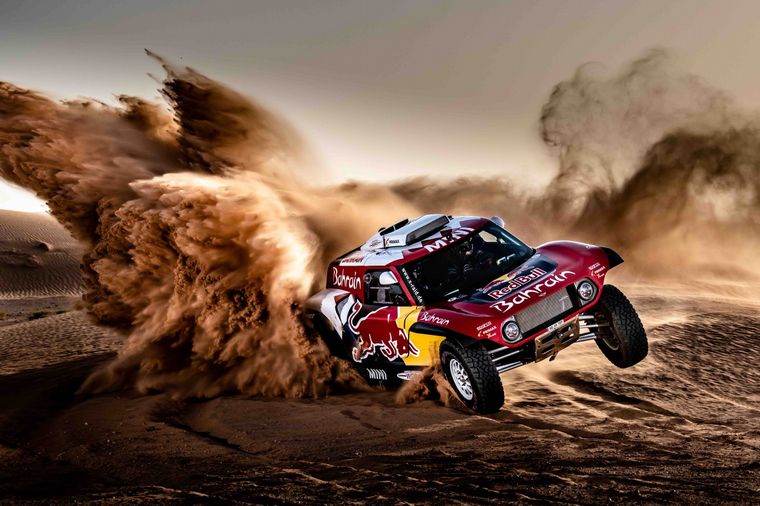 El espectacular MINI JCW Buggy fue mejorado para buscar la victoria en el Dakar