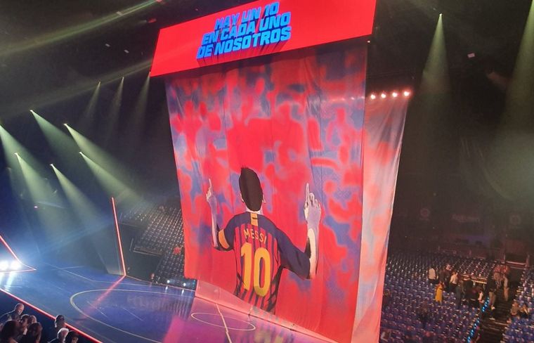 Estrenó el espectáculo del Cirque du Soleil dedicado a Messi.
