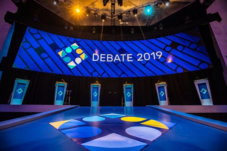 El escenario del paraninfo de la Universidad Nacional del Litoral. 