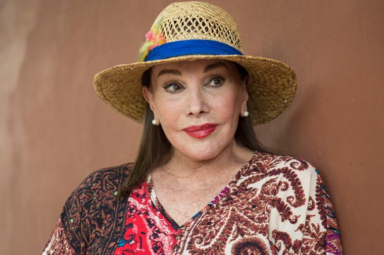 La actriz estaba internada por un tumor