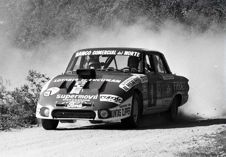 Estéfano y su Falcon, afondo en el Gran Premio '73. Gent. Alejandro de Brito