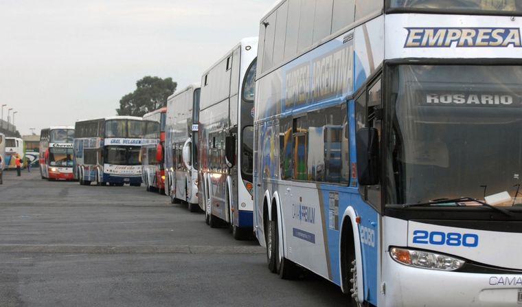 Será obligatorio el uso del cinturón de seguridad en los coches larga distancia.