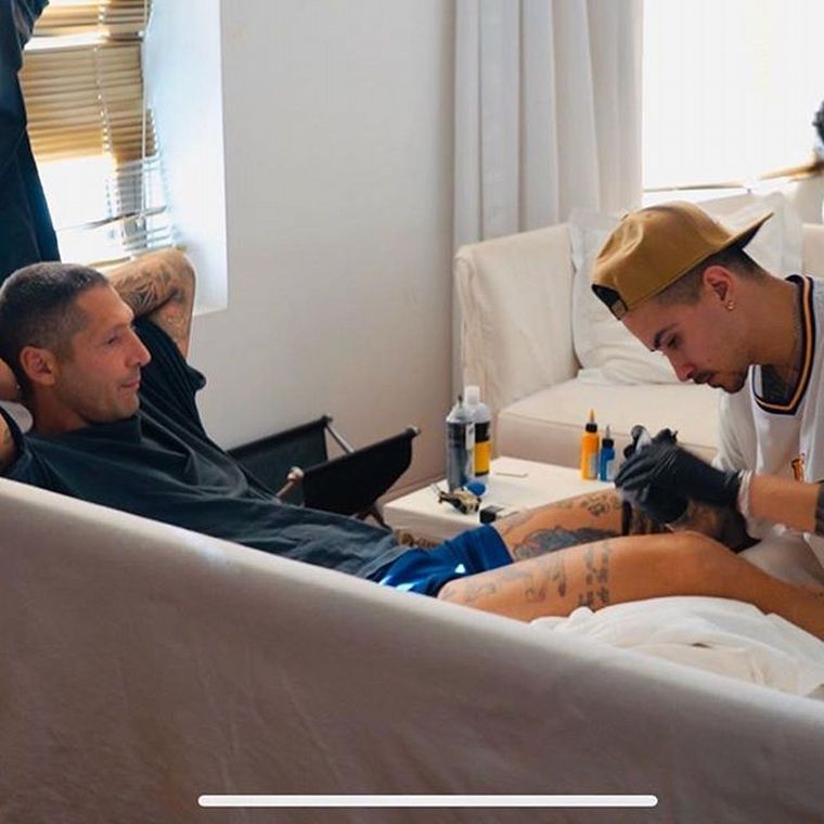 Materazzi y su hijo se vuelven a Italia fanáticos de Boca.