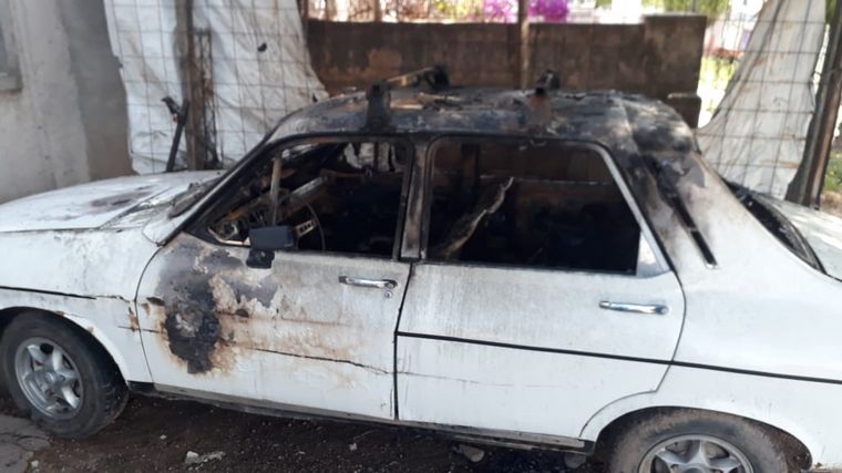 AUDIO: Investigan incendios contra cuatro autos en Río Cuarto