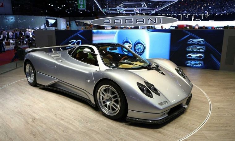 Su afamado "Zonda" en el Salón de Ginebra celebrando sus 20 años
