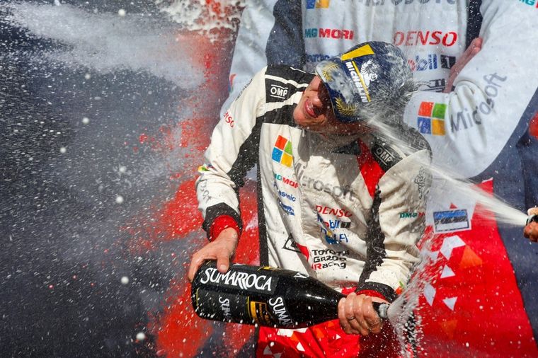 Toda la alegría suelta de un Tänak que generalmente la guarda