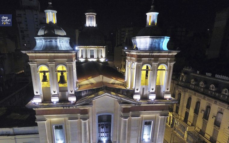 Iglesias en la Noche