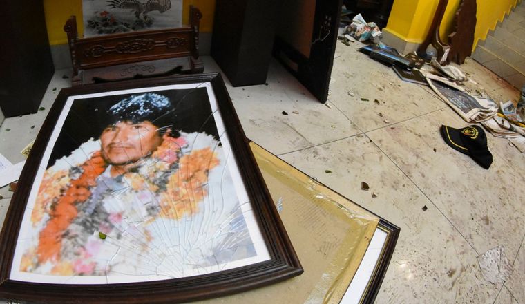 Saquearon la casa de Evo Morales en Cochabamba