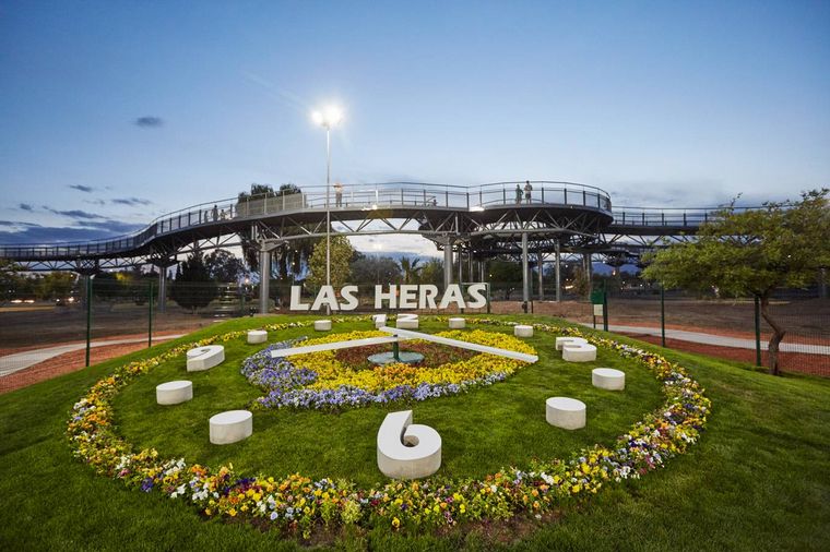 El reloj sorprendió a los vecinos de la localidad mendocina de Las Heras.