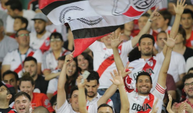 River, ante Estudiantes de Buenos Aires en el Kempes