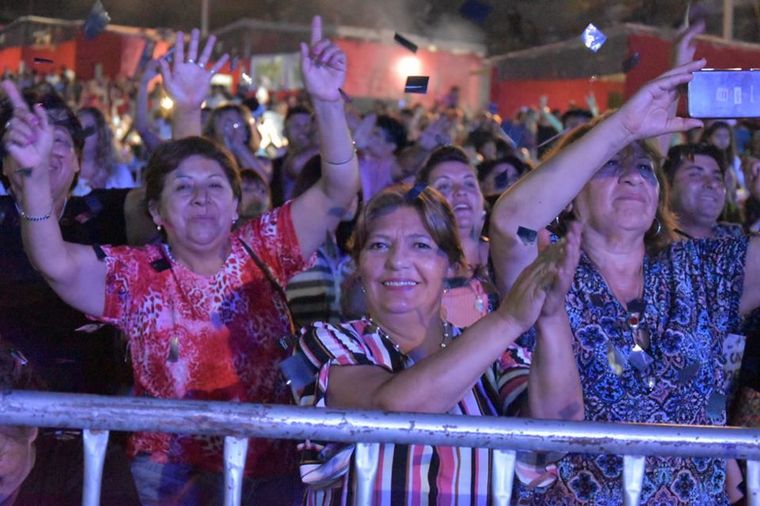 Más de 10 mil espectadores ambas noches