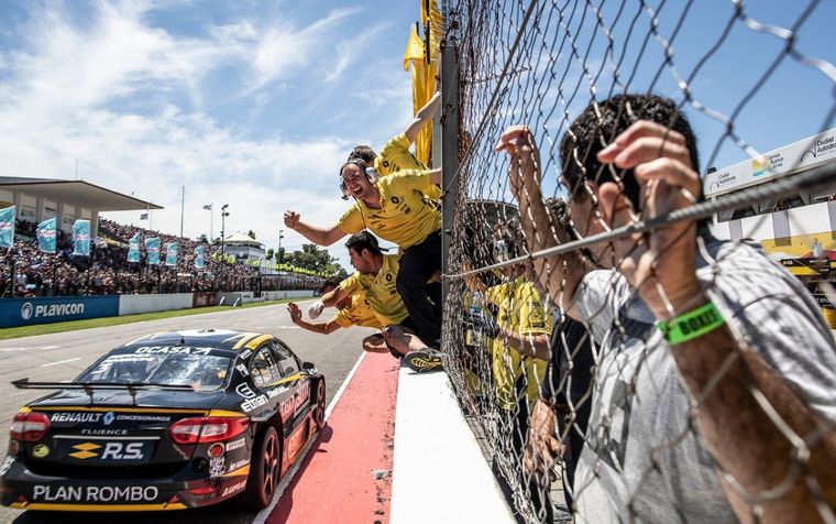 FOTO: En Paraná, Rossi supo que tenía el auto para luchar por el título