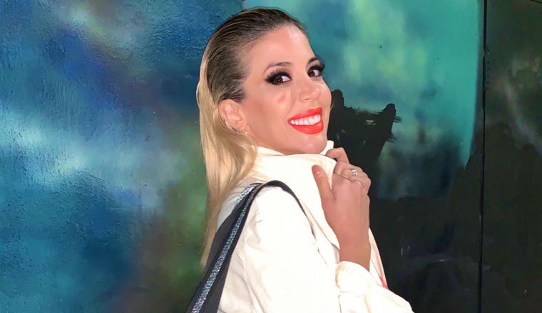 Le robaron la cartera a Virginia Gallardo en un shoppping.