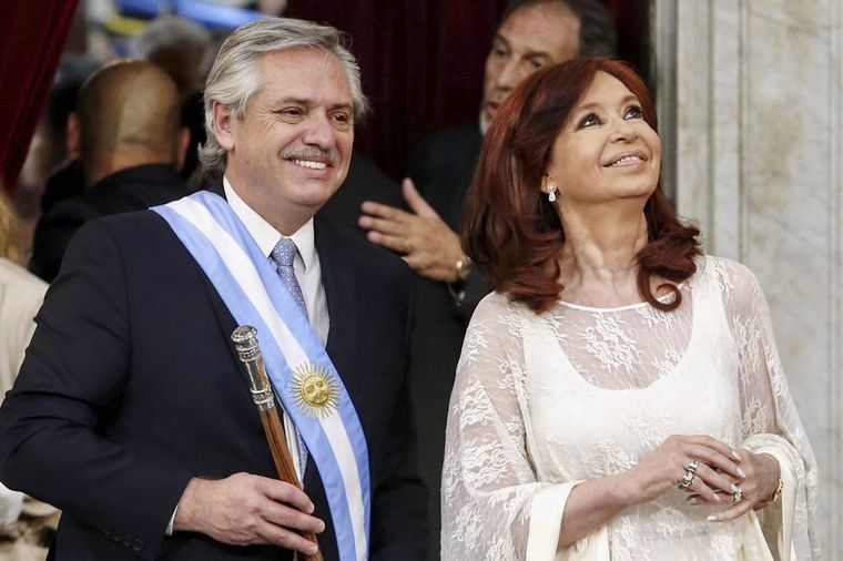 FOTO: Alberto y Cristina Fernández asumieron como presidente y vice.