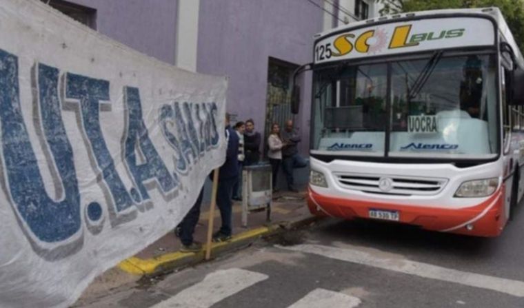 UTA decidió continuar con el paro.