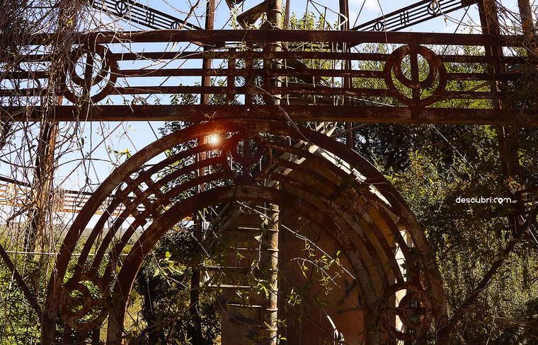 Molino de Eiffel y Thea