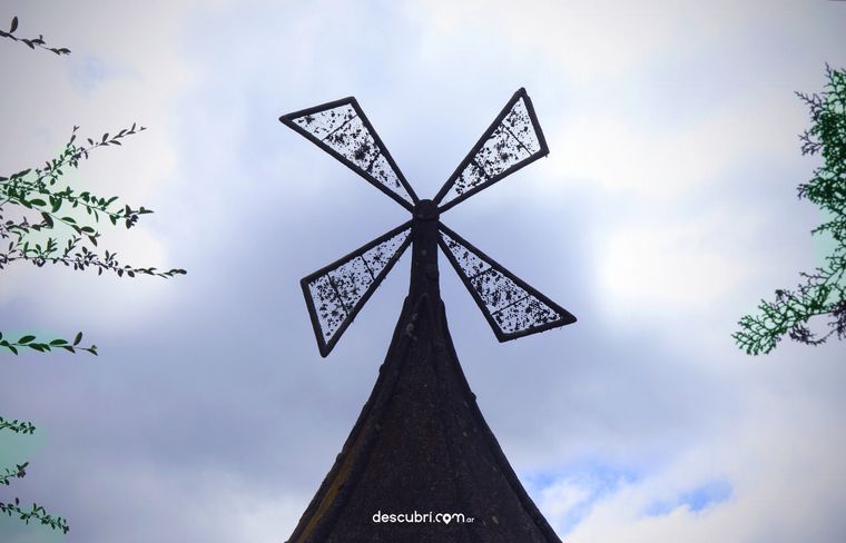 Molino de Eiffel y Thea