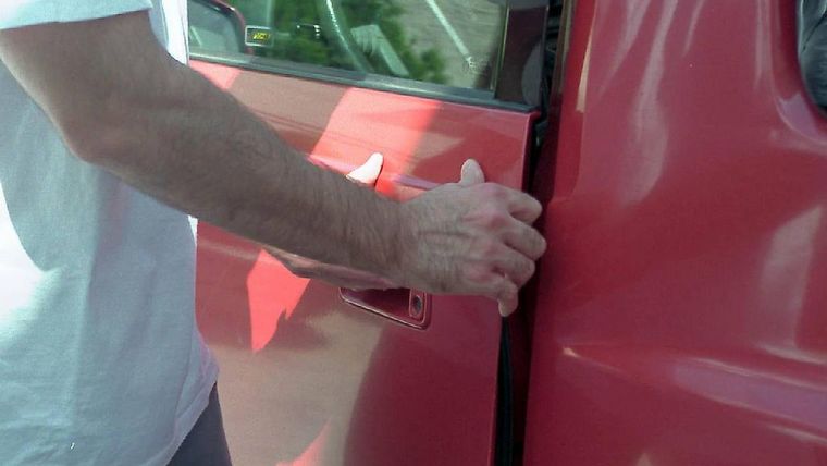 Detienen a joven de 19 años, líder de una banda "robacoches"