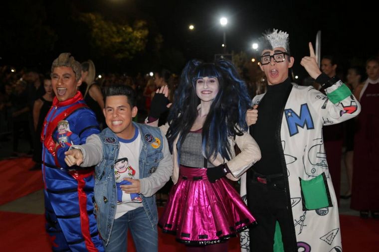 Todos los elencos en la apertura de temporada de Carlos Paz