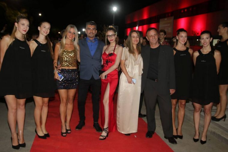 Color y glamour  en la apertura de temporada de Carlos Paz