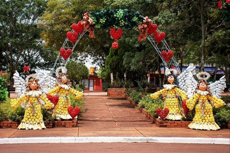 Capioví, un pueblo misionero vestido de Navidad.