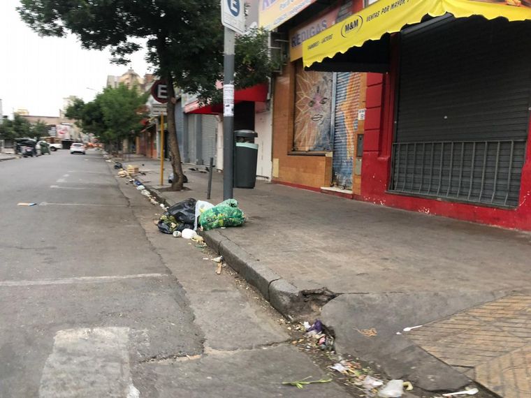 Las calles de Córdoba, repletas de basura tras la Nochebuena - Juntos ...