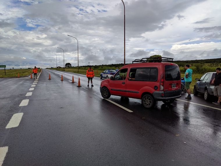 Autos varados en Ruta 9 Norte.