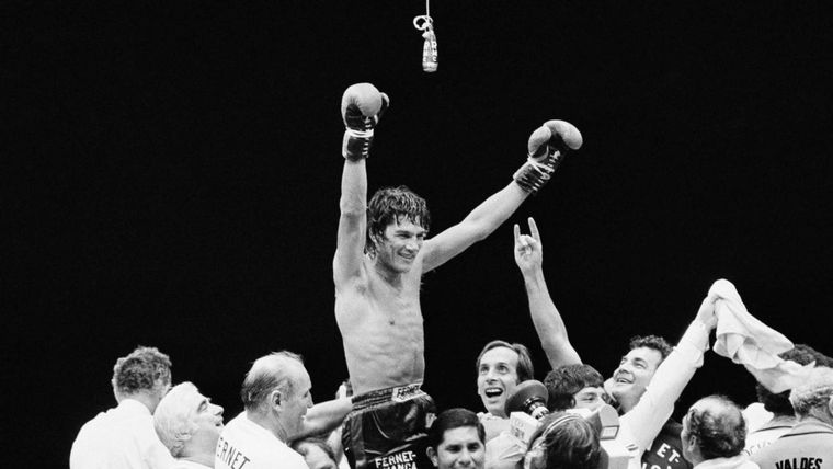 Monzón fue campeón mundial de la categoría mediano entre los años 1970 y 1977.