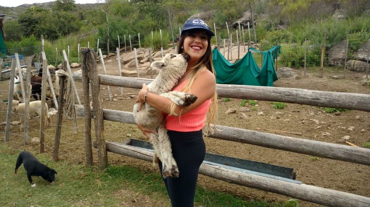 Granja Jazmín de luna, en Tanti.