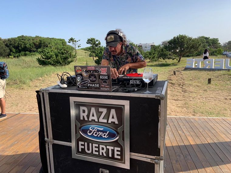 Presentan la Ranger Raptor en Mar del Plata