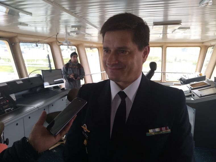 Maximiliano Manguiaterra, capitán del Almirante Irízar.