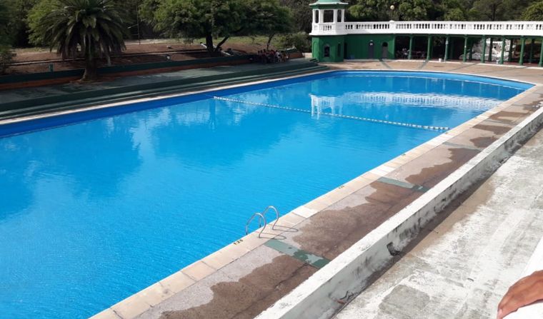 Reabrió la pileta del parque Sarmiento (Por Guille Panero).