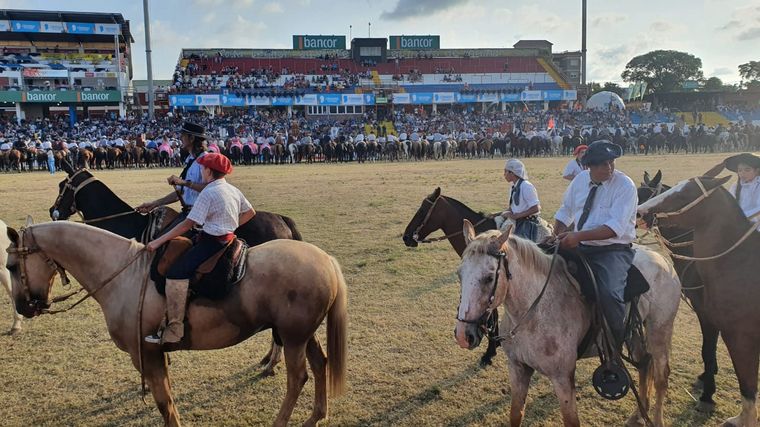 Jesús María se prepara para la tercera noche del Festival 