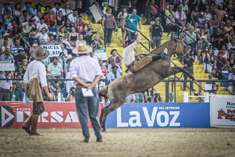Una jornada a pura tradición en los palenques de Jesús María.
