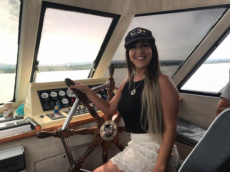 Catamarán en el San Roque 