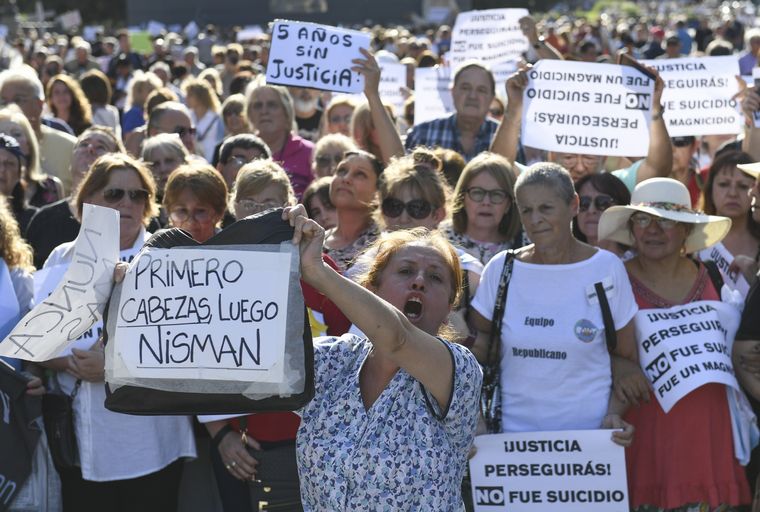 Marcha por el aniversario de la muerte de Nisman en Buenos Aires.