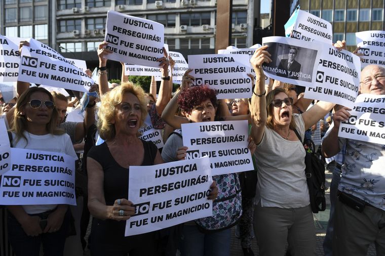 Marcha por el aniversario de la muerte de Nisman en Buenos Aires.
