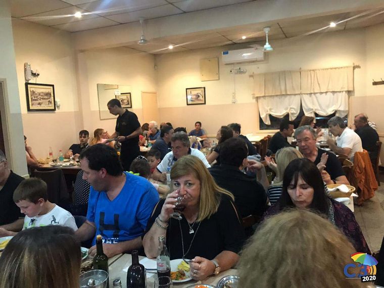 Celeste en la Parrilla Perales.